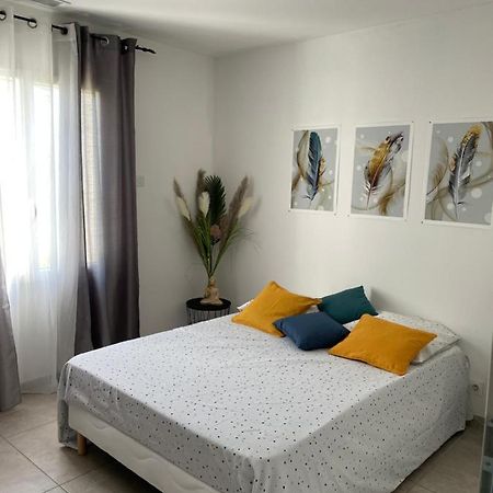 Chambre Avec Salle De Bain Privee Dans Villa Avec Garage Μανόσκ Εξωτερικό φωτογραφία