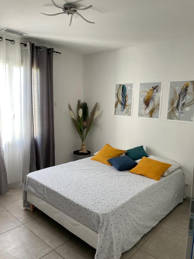 Chambre Avec Salle De Bain Privee Dans Villa Avec Garage Μανόσκ Εξωτερικό φωτογραφία